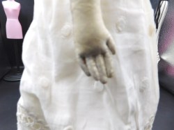 china head beige dress b